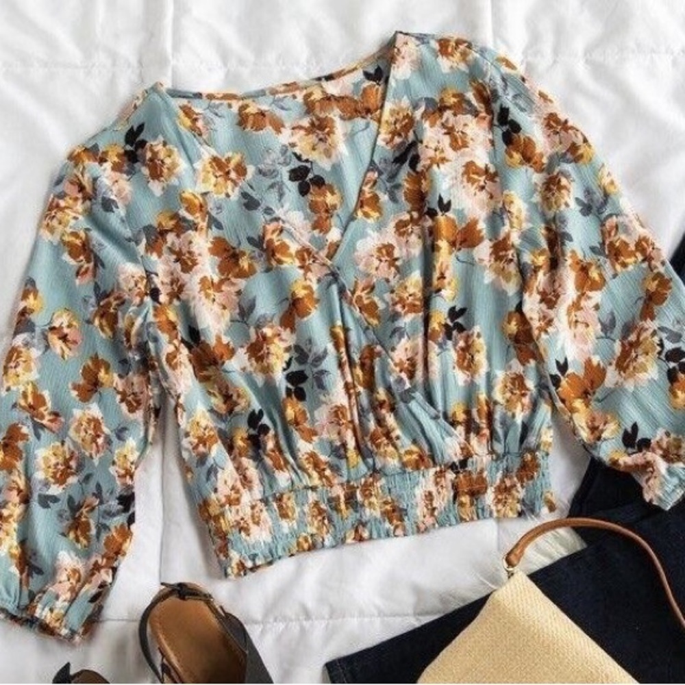 Francesca’s Blouse - Picture 1 of 7